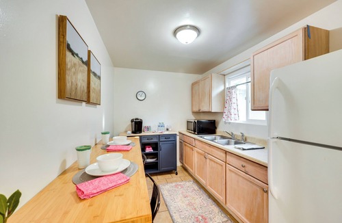 Carpinteria Cottage | Quiet Carpinteria Cottage By Town & Beaches