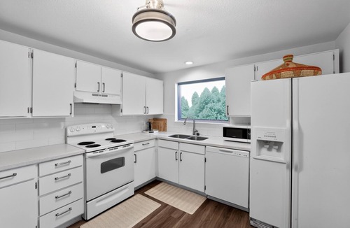 Gresham House | Quiet Gresham Home – Columbia Gorge & Mt Hood