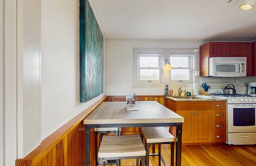 Stowe Area Apartment | Radiant dog-friendly getaway w/a prime location near Stowe Mountain Resort
