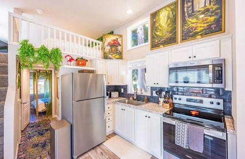 Forks Cabin | Rainforest Tiny Home Retreat: Enchanted