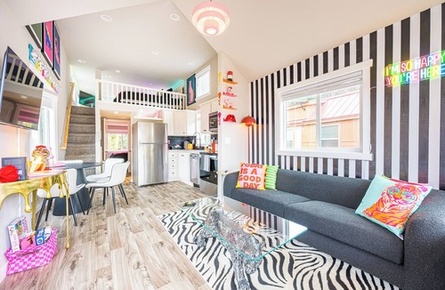 Forks Cabin | Rainforest Tiny Home Retreat Abstract Modern