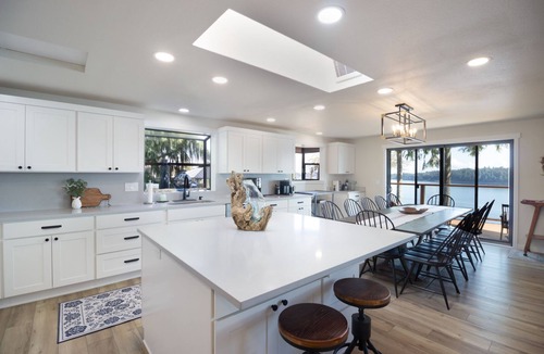 Olympia House | Rainier View Waterfront Retreat - Sleeps up to 15