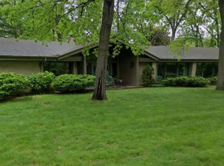 Rockford House | Ranch Style w firepit and big backyard TV Room