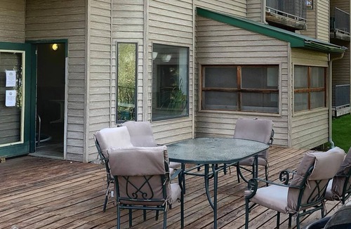Lead Apartment | Recently Remodeled Studio at Barefoot Resort located at Terry Peak.