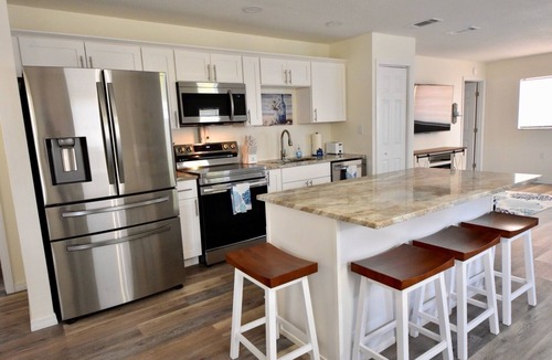 Spring Hill House | Relax & Unwind at NEWLY Remodeled Triple Palms on Hernando Beach