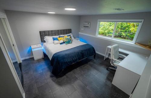 Shoreline Apartment | Remodeled 2BR, Chic and Cozy