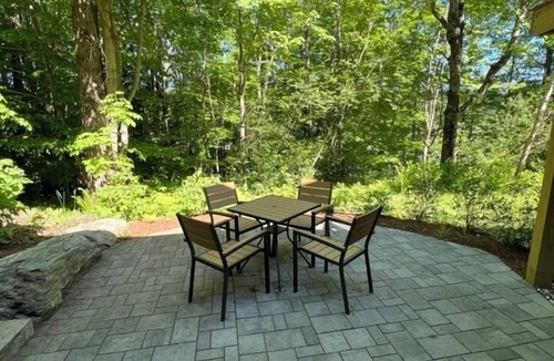 Stowe Area Apartment | Renovated 2‑Bed Apt w/EV Charger Close to Village