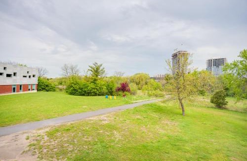 Fletchers Creek South Hotel | Residence & Conference Centre - Brampton