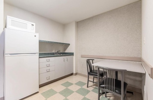 Hamilton Apartment | Residence & Conference Centre - Hamilton