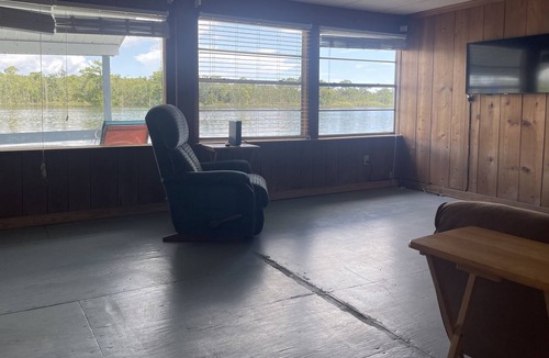 Suwannee House | River Front