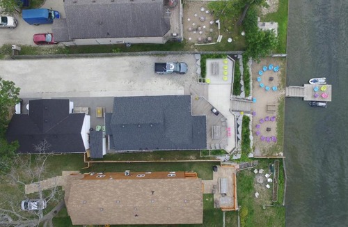 Wasaga Beach Resort | Riverfront Cottages