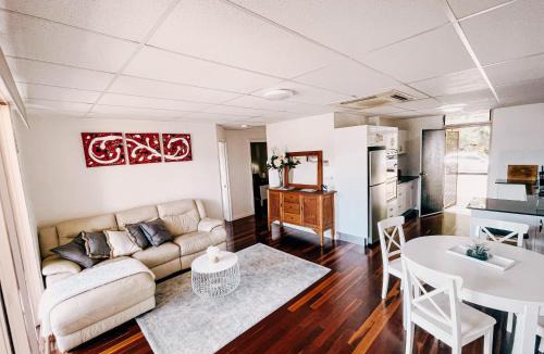 Brooklyn Apartment | Riverfront Dream on the Hawkesbury - Water View