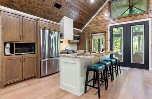 Golden Cabin | Riverfront Retreat | Beach, Fish & Trails