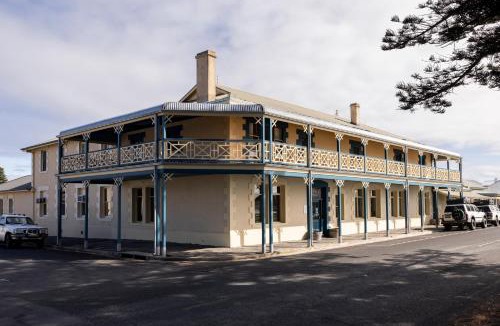 Waterhouse Hotel | Robe Hotel