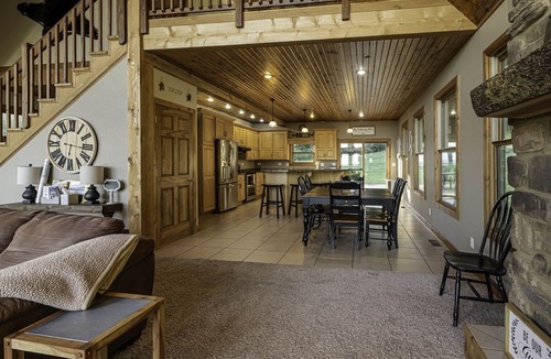 Buncombe Cabin | Rock Ridge