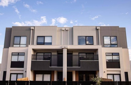 Carrum Downs House | Sandford Estate - Luxury Living in Carrum Downs!