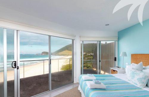 Boomerang Beach House | SeaCrest on Blueys Beach