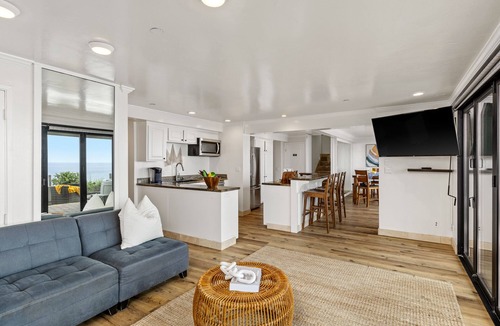 Leucadia House | Seaside Dream Escape E1084-0