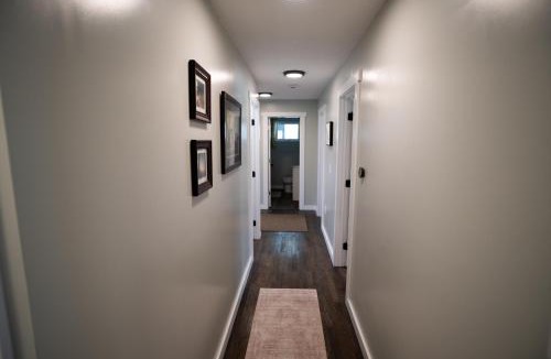 Ellsworth House | Secluded 5BR Retreat with Hot Tub, Sleeps 10