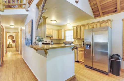 Boswell Cabin | Secluded White River Haven! 4 Mi to Devil's Knob