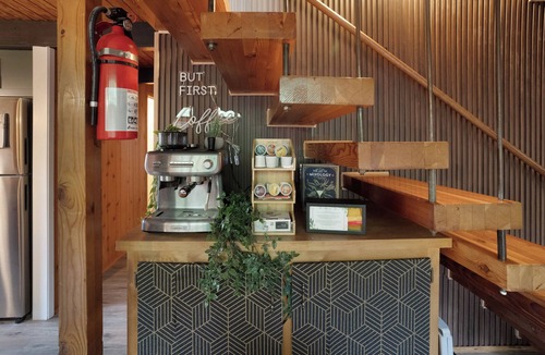Camp Nelson Cabin | Sequoia A-frame Nirvana: Modern + Views + Hot Tub - Holiday Home