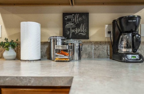 Holly Cottage | Serenity in Prime Everett Craftsman Near Boeing!