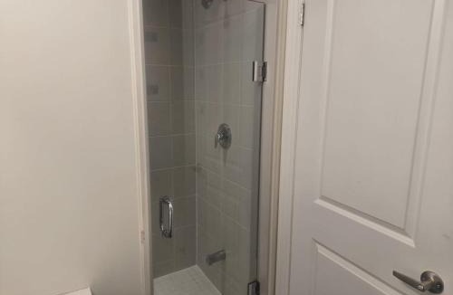 Markham Apartment | Short stay and exploring the city
