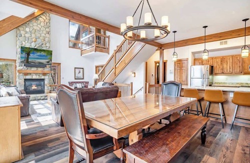 Old Town Condo | Signature Views | Hot Tub | Games