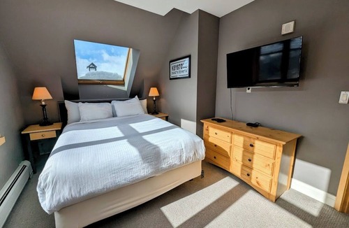 River Run Hotel | Silver Mill 8311