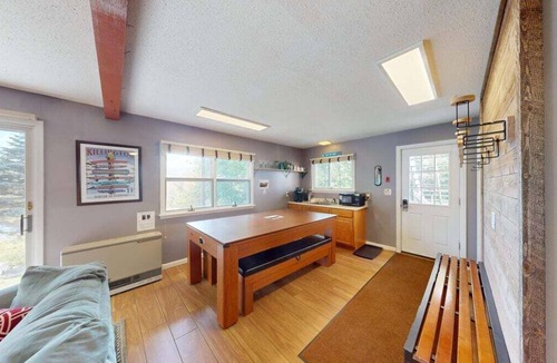 Pittsfield House | Silver Spring Chalet – Spacious 4BR Retreat in Killington Region, Pittsfield, VT, Sleeps 11