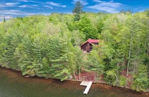 St Germain House | Sleeps 18 | Private Dock | 5 BR | 3BA | Kayaks