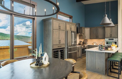 Silverthorne House | Solstice ☀️ Summit Sky Ranch 🏔️ Zero Cleaning or Pet Fees 💦 Year Round Pool