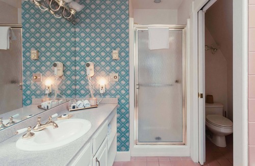 Bennington Hotel | South Shire