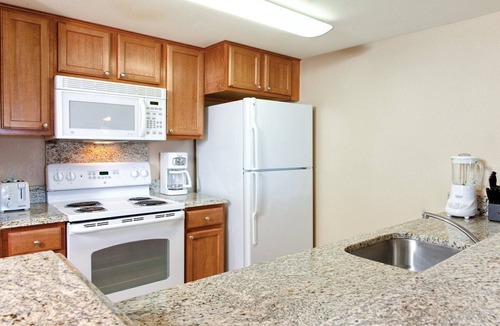 Waikiki Resort | Spacious 2-BR/2-bath suite with full kitchen & living room, minutes from beach