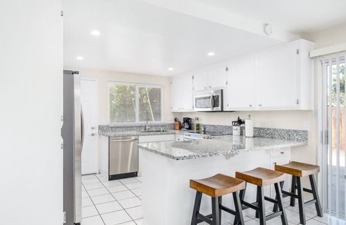 Clovis House | Spacious 3Bed/2Bth w Pool for Fun in Clovis