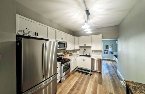 Custer House | Spacious 3BR Home w/Deck – Right in Downtown Custer, Shops & Dining!
