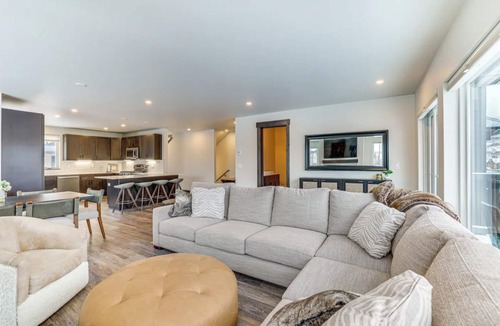Three Peaks House | Spacious 4-bedroom townhome w/hot tub & 7 miles to skiing!