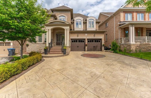 Brampton Apartment | Spacious 4BR Home with Private Yard & Fast WiFi