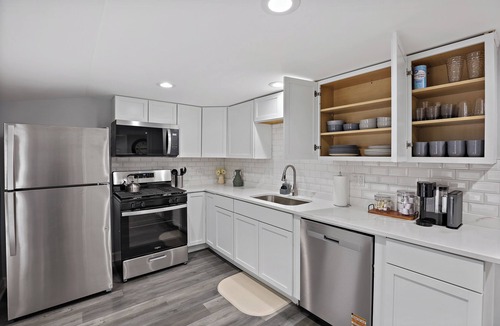 Berwyn House | Spacious 5BR 2BA Berwyn Home