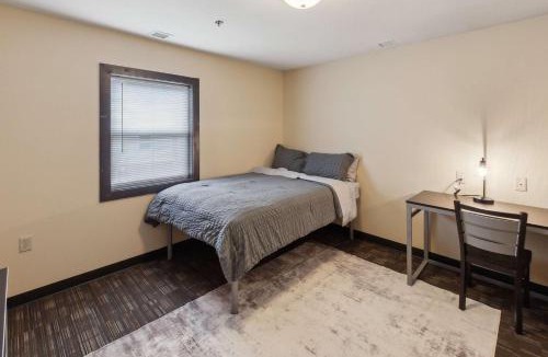 Ontario Apartment | Spacious and Modern Stay to Relax & Recharge