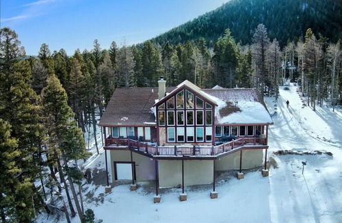 Angel Fire House | Spacious, Custom Built, Luxury Home Cabin with Hot Tub, Stunning Views,