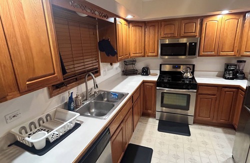 Glen Ellyn House | Spacious Deck & Balcony, Game Area, Garage