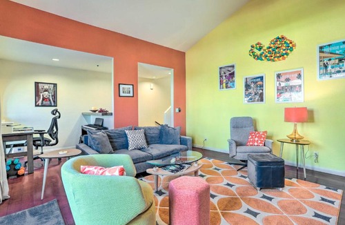 Downtown Palm Springs Apartment | Spacious Downtown Palm Springs Condo with Patio