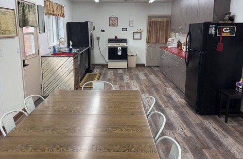 Winfred Cabin | Spacious Farm Stay