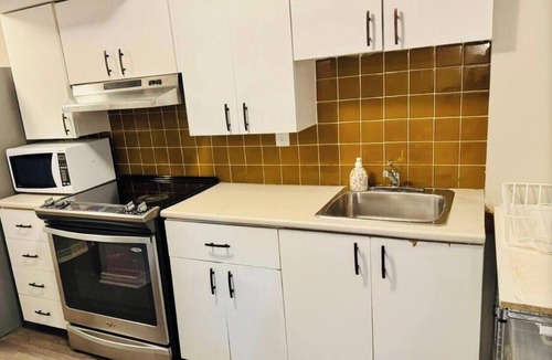Halton Regional Municipality House | Spacious, Private & Independent Stay in Milton