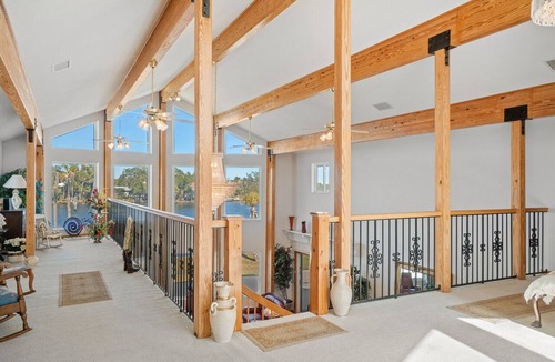 Homosassa House | Spacious Riverfront Retreat. Sunset views with private Dock, Sleeps 12.
