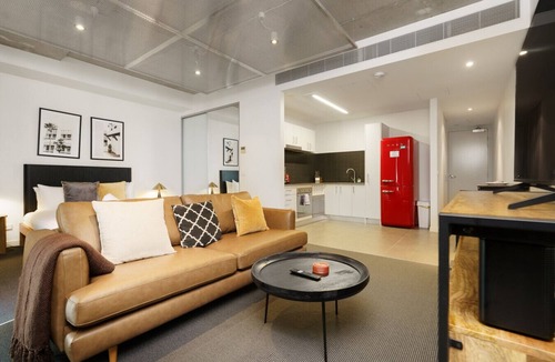 Braddon Apartment | Spacious Studio in a Prime Braddon Location