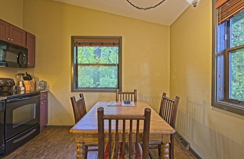Wisconsin Dells Cottage | Sprightly Christmas Mountain Village, 2 Bedroom Cottage