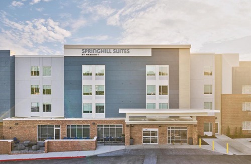 Chesterfield Hotel | SpringHill Suites by Marriott Chesterfield