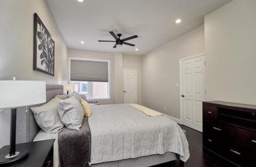 Central West End Apartment | St Louis 2BD 2BA, Forest park, BJ Hospital, Science Center, eats